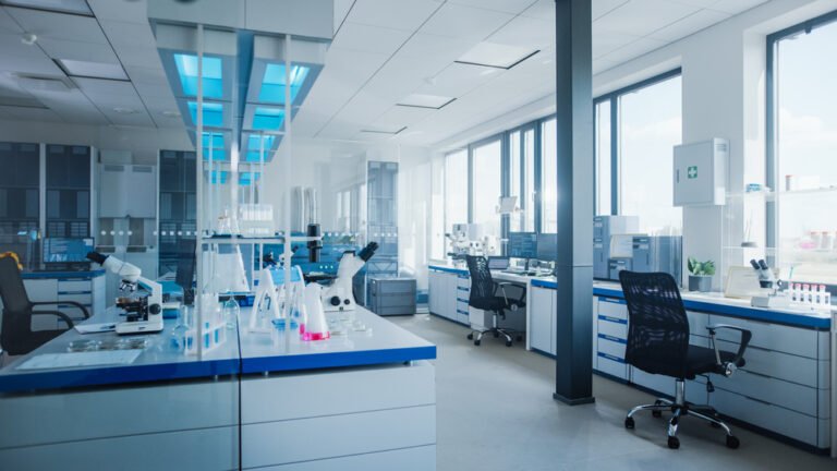 Modern,Medical,Research,Laboratory,With,Computer,,Microscope,,Glassware,With,Biochemicals
